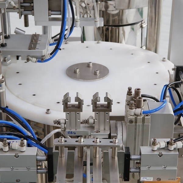 1000BPH CE 認定 ゲル 反応剤 注射器 2 頭 CE 証明書 填充機