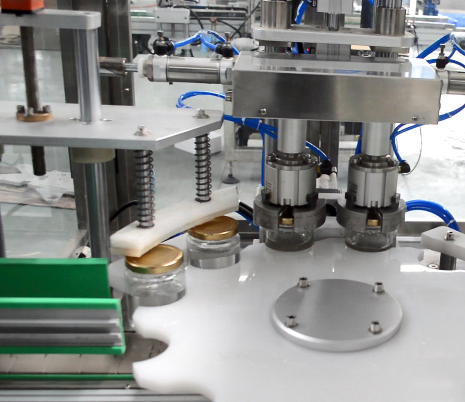 ワイン/アルコール/スピリッツの自動キャピング・マシン