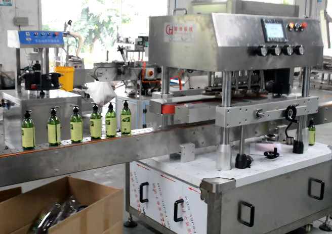 商品ボトルのための8ペアホイール回転線形蓋機 直径30~120mm