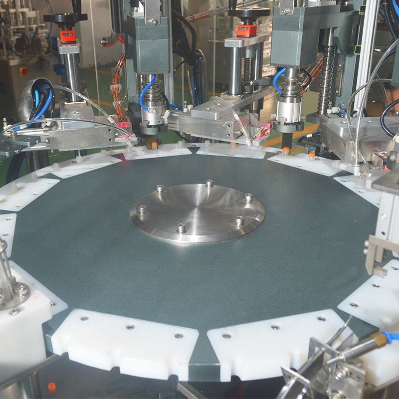 チャック型反応剤チューブ液体充填蓋付けラベル付け機械 800KG容量