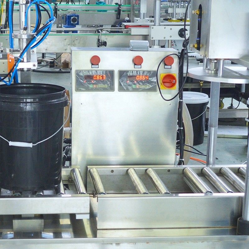 2 頭 液体/油/潤滑剤/化学品の半自動重量填充機 5~50L